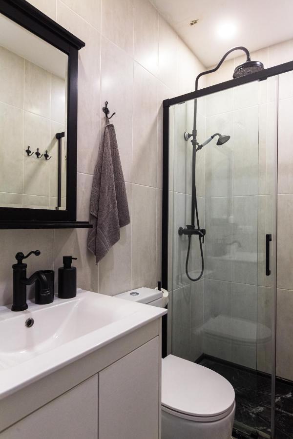 Apartment La Luna In Old Town Of *