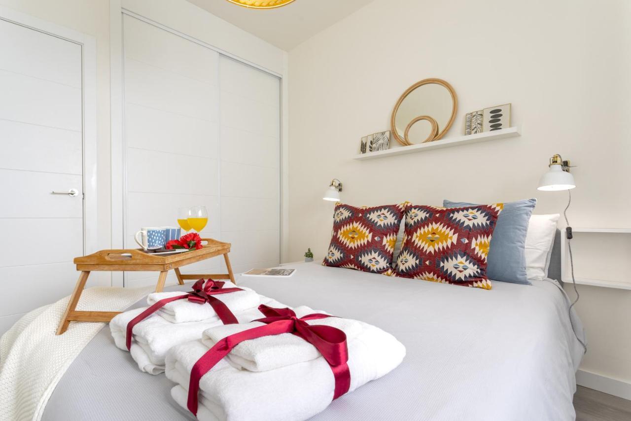 Apartment -malagasunapts-centre Pool&parking Bus-train Station *