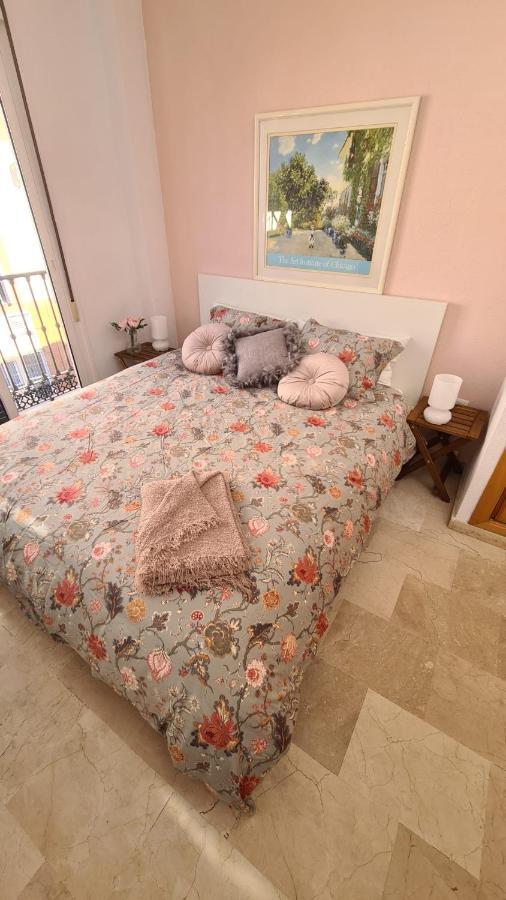 Lägenhet Penthouse With Solarium In The Center Of Malaga-atico Con Solarium En El Centro De Málaga
