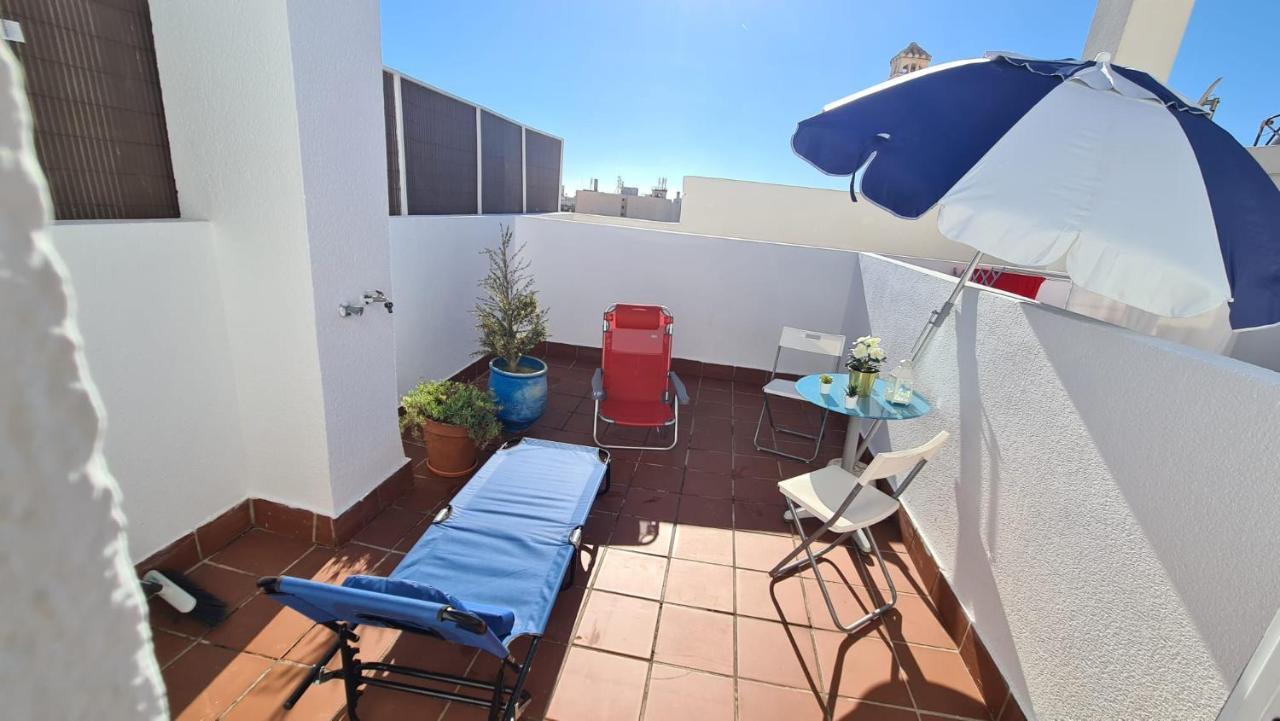 Penthouse With Solarium In The Center Of Malaga-atico Con Solarium En El Centro De Lägenhet *