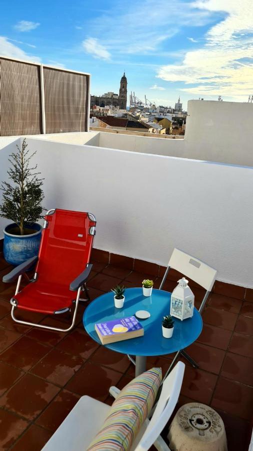 Penthouse With Solarium In The Center Of Malaga-atico Con Solarium En El Centro De * Málaga