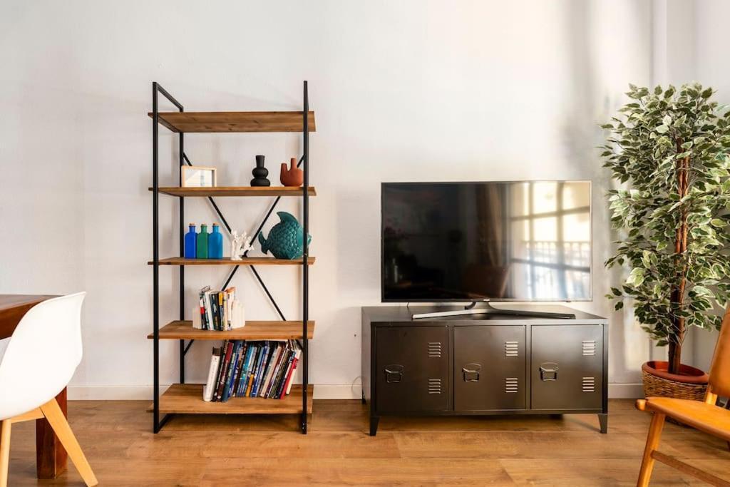Apartamento Historical Center Parking And Smart Tv Málaga