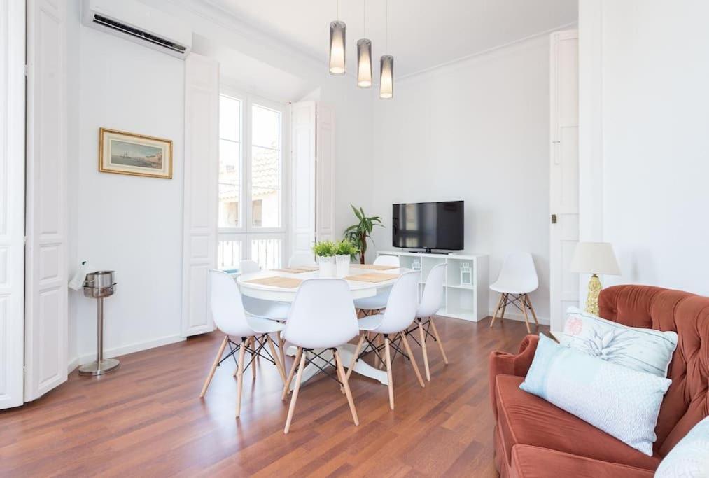 Sunny Apartment