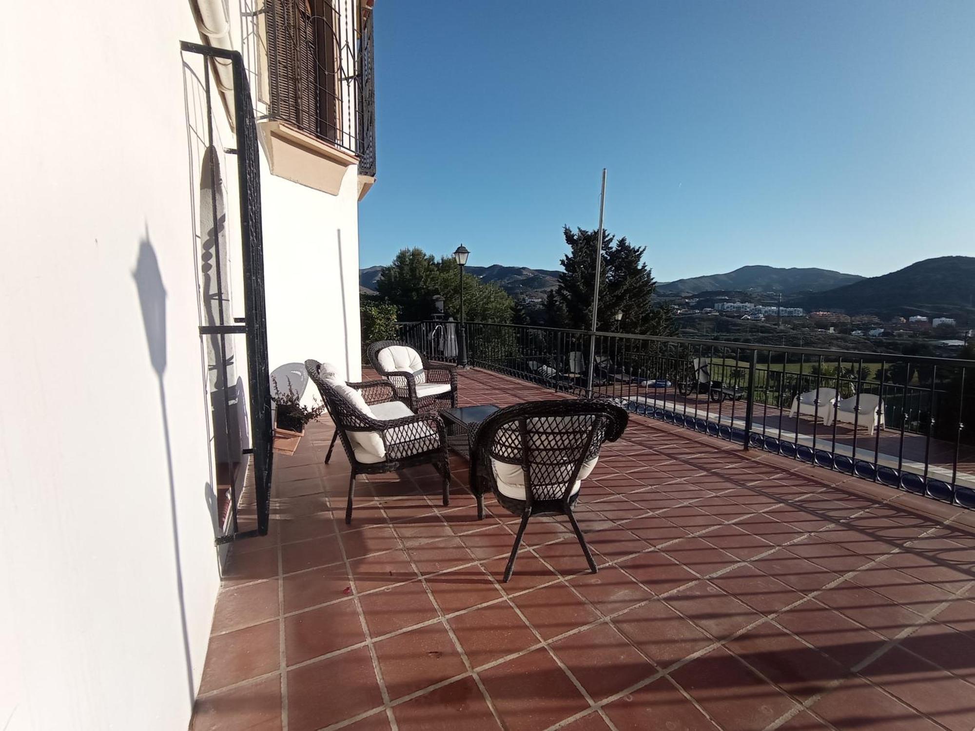 En Con Piscina Málaga