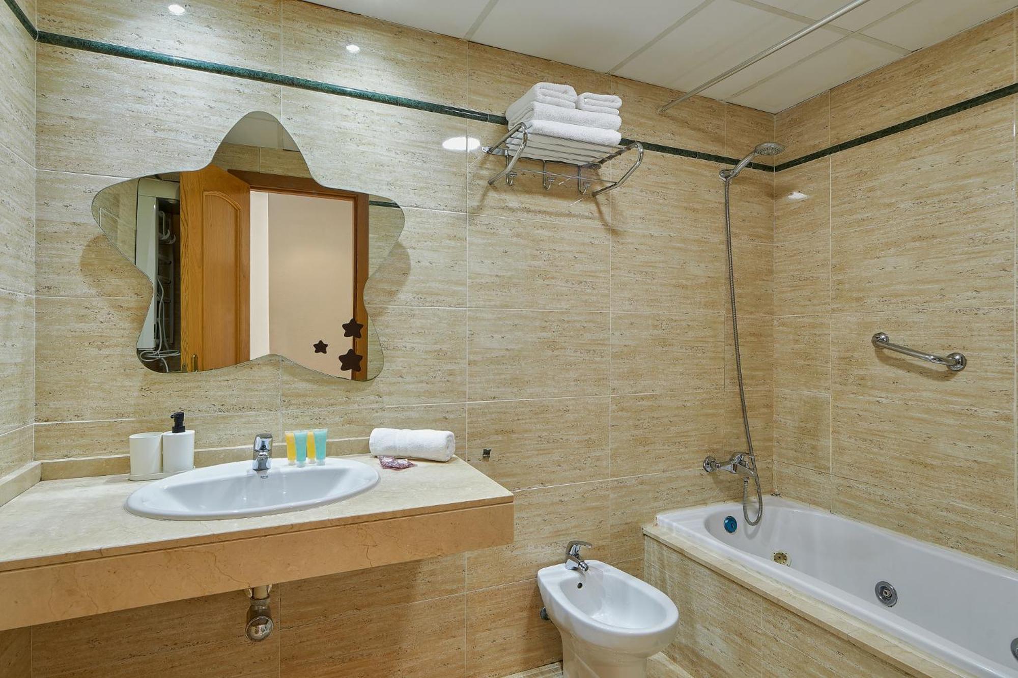 Mercy Apartment *