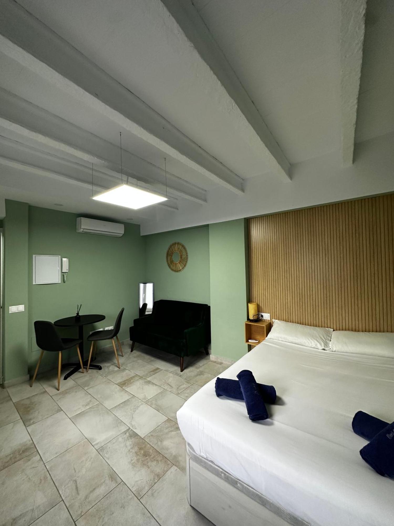 Apartamento Lovely With Terrace Málaga