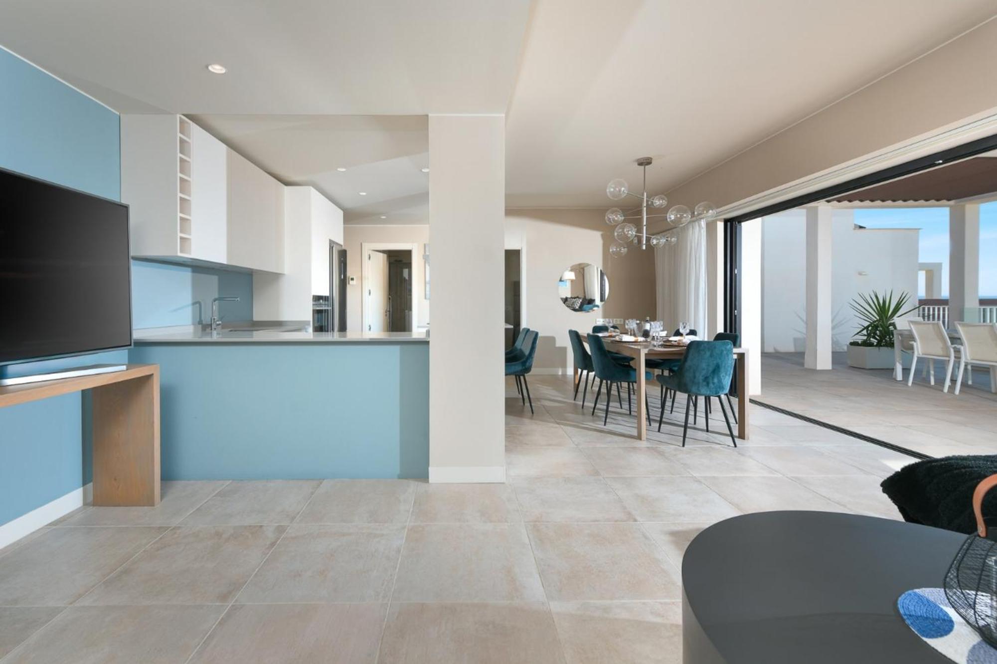Penthouse With Ocean View 4 Bedrooms Malaga