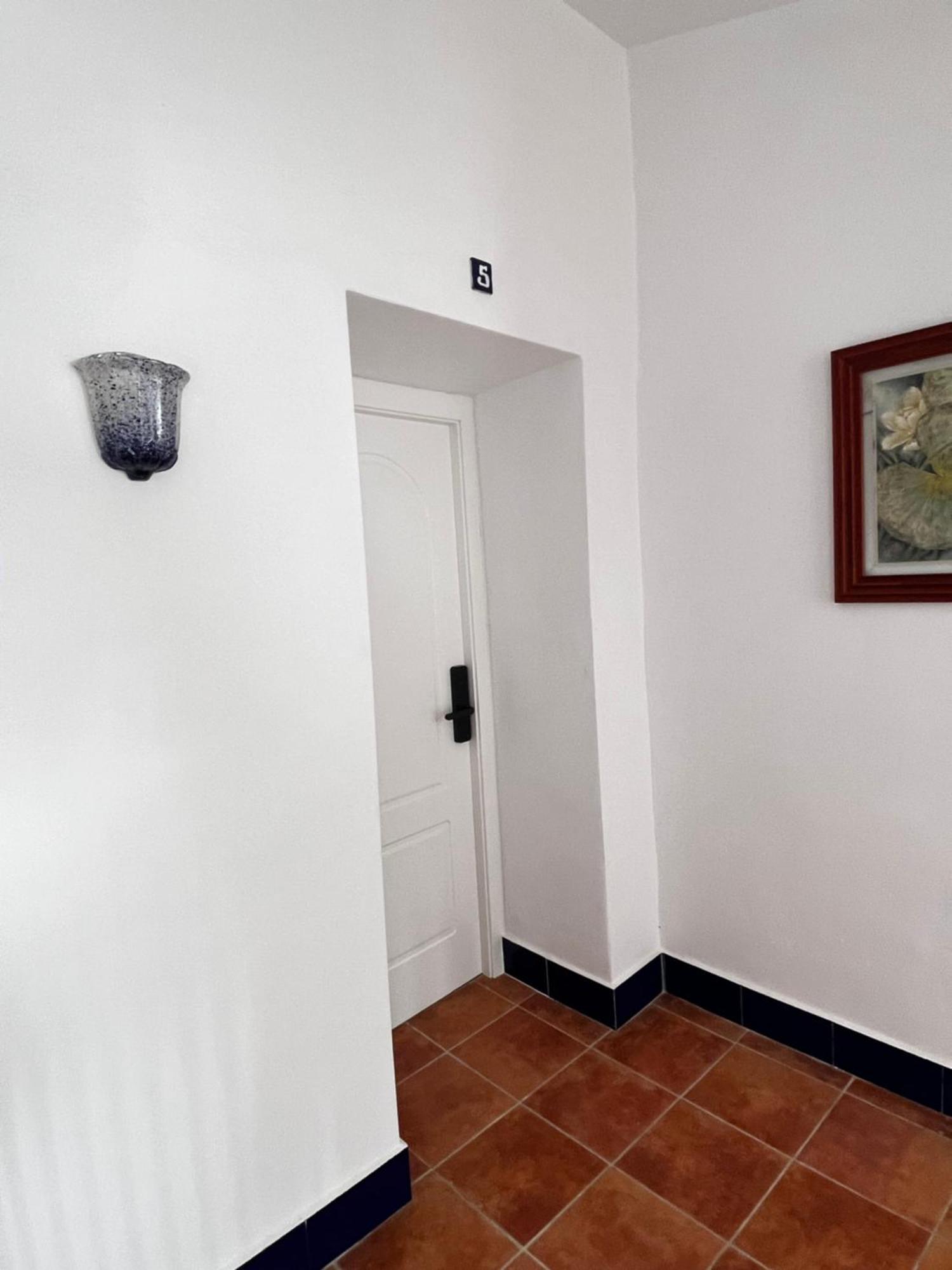 Shanti's Andalusian Apartamento
