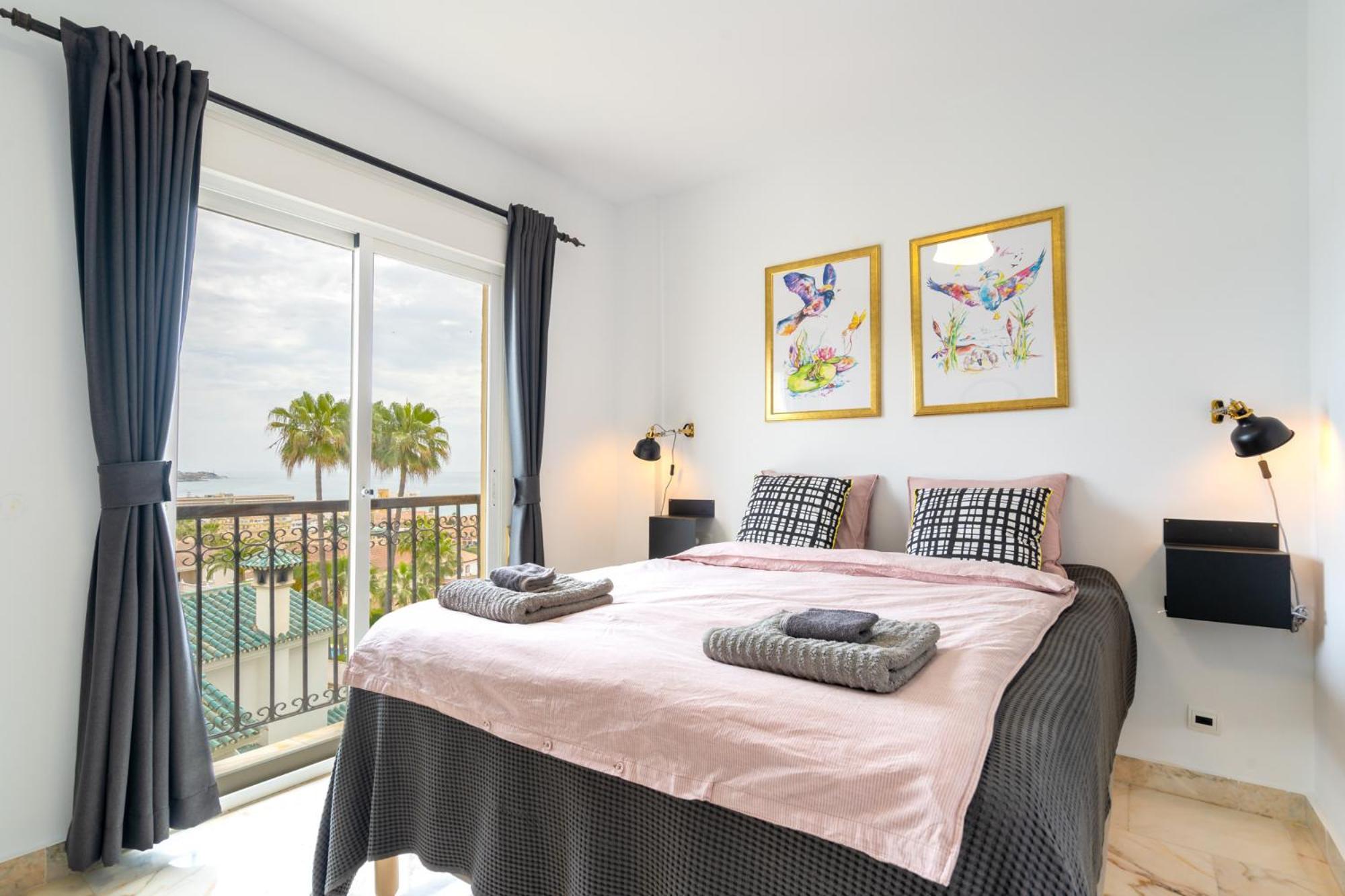 Apartamento Lets In The Sun La Cala De Mijas Contemporary 3 Bed Málaga