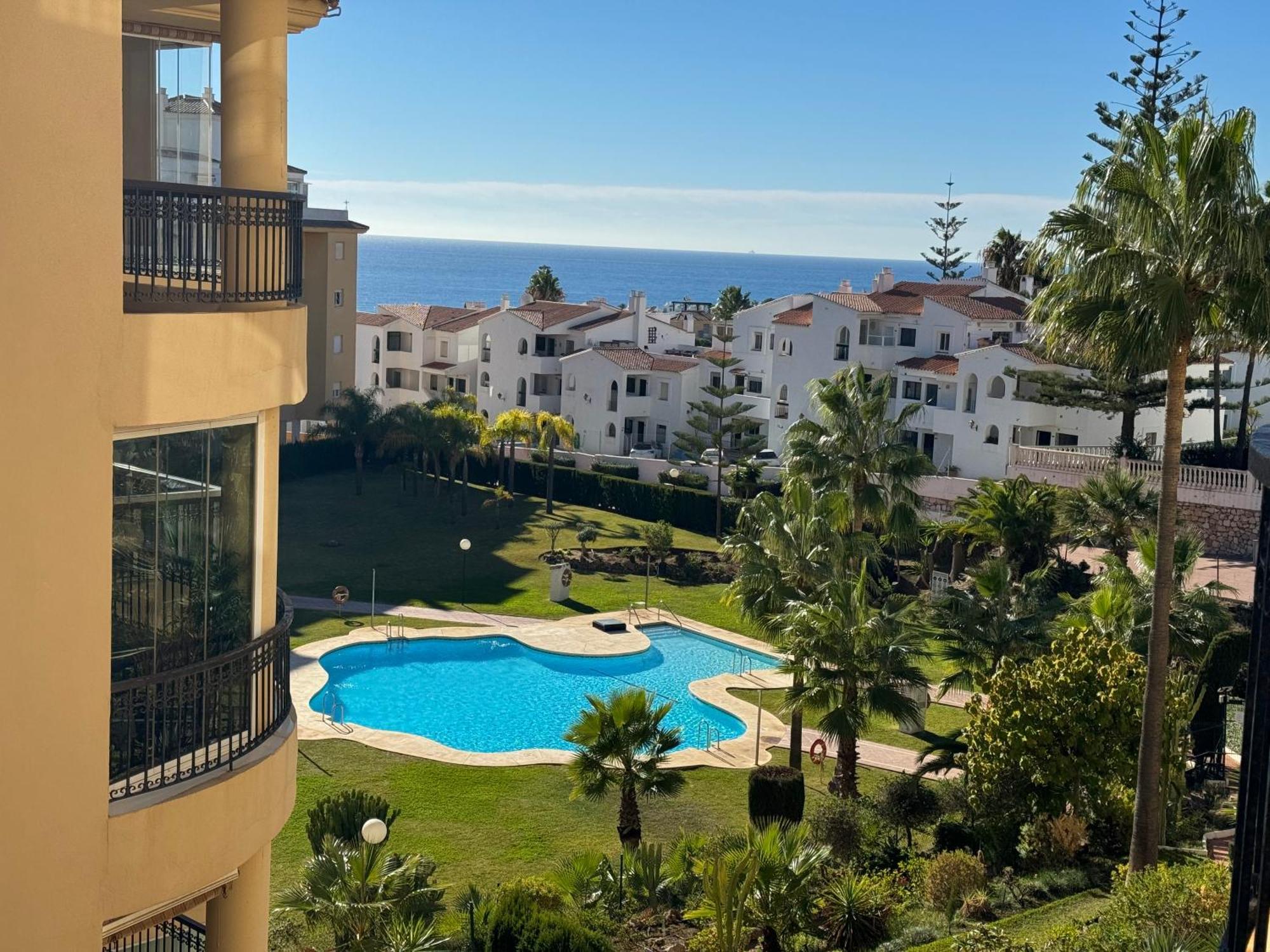 Lets In The Sun La Cala De Mijas Contemporary 3 Bed Apartamento