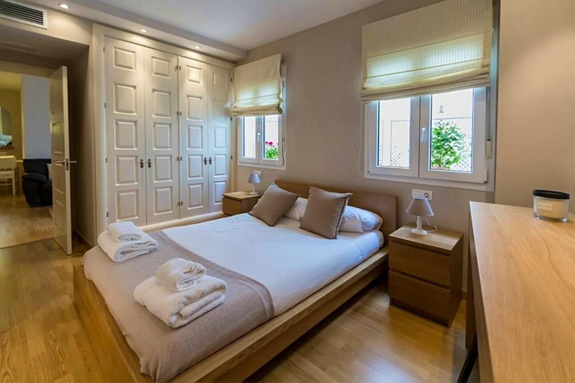 Charming In With Private Terrace 65 M² Air Conditioned Appartement *
