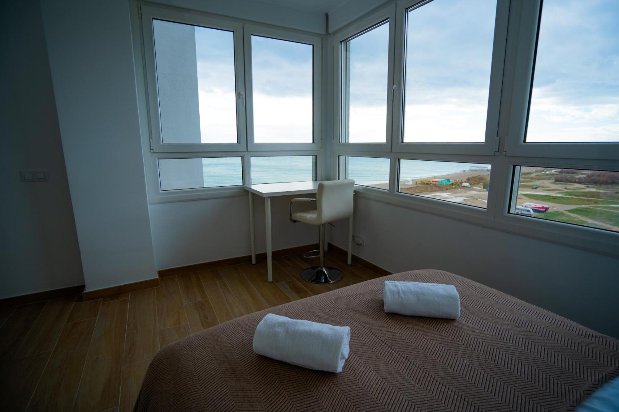 Sunstay Guadalmar Loft Seaview Lägenhet *
