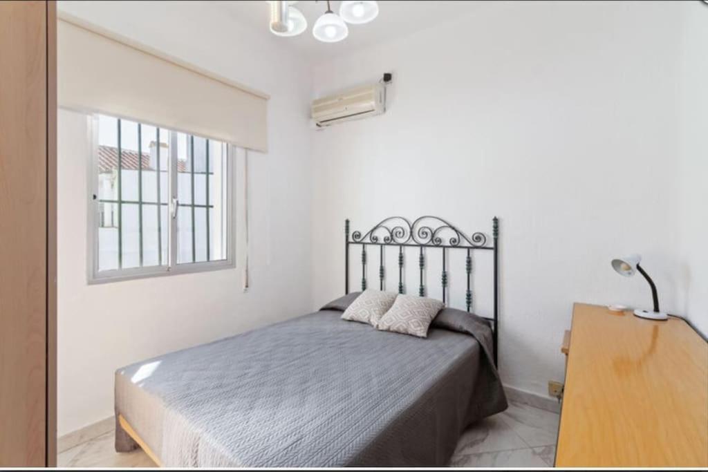 Casa Mata Cerca De Paseo Maritimo Antonio Banderas Holiday home Malaga
