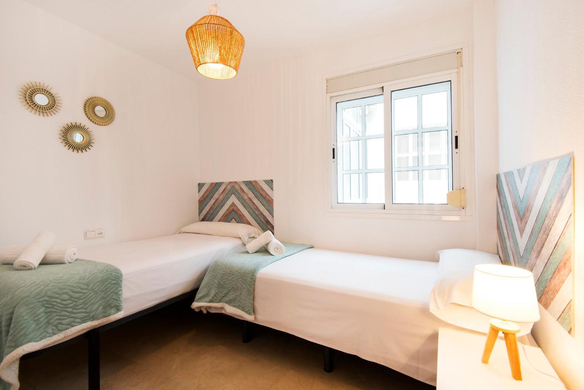 Victoria Square 2, Center Apartment *