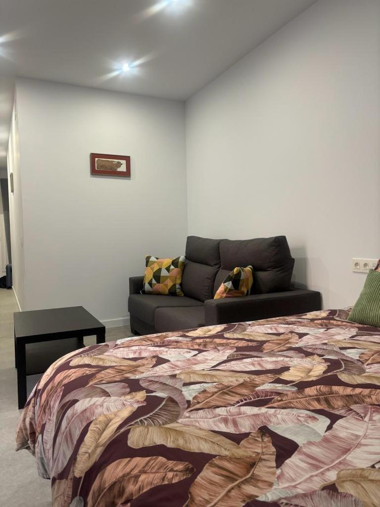 Hermoso Piso A 5 Minutos De La Estacion De Bus Y Tren Maria Zambrano Apartamento *