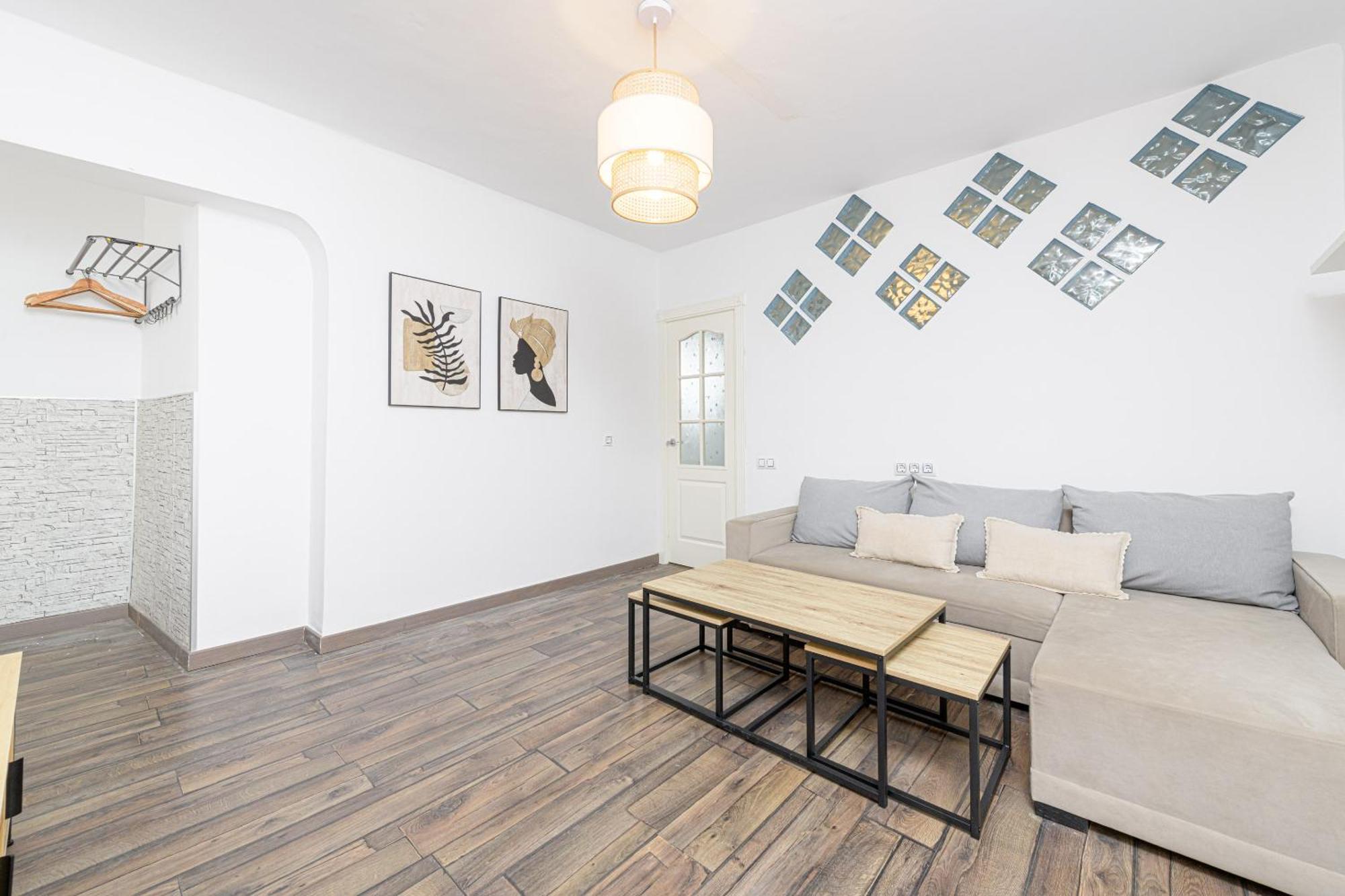 Center Penthouse & Parking Leilighet