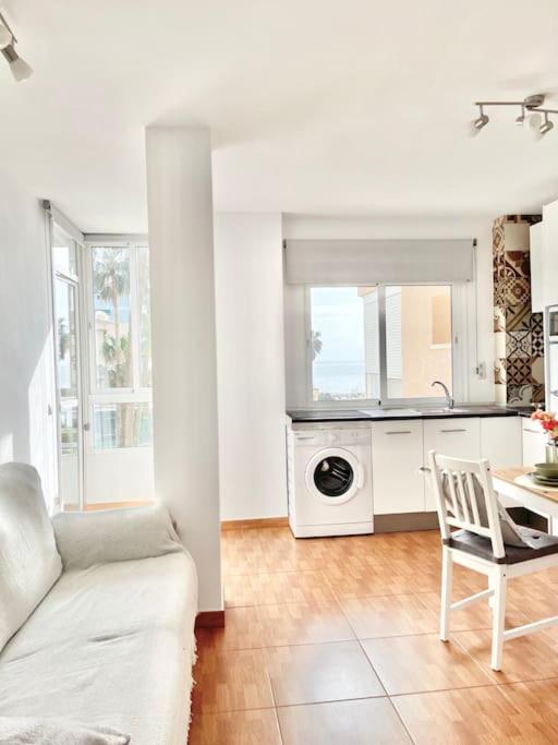 Apartamento Con Preciosas Vistas Al Mar Appartamento