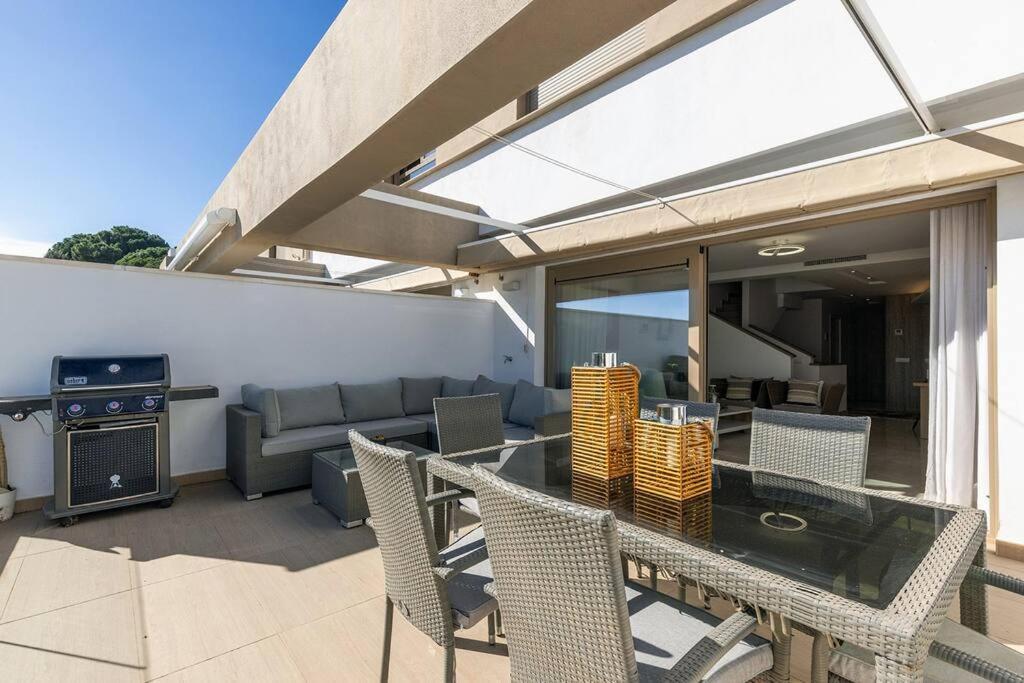 Casa de Férias 007 Modern 3 Bed Frontline Golf Townhouse In La Cala Golf With Mountain Views *