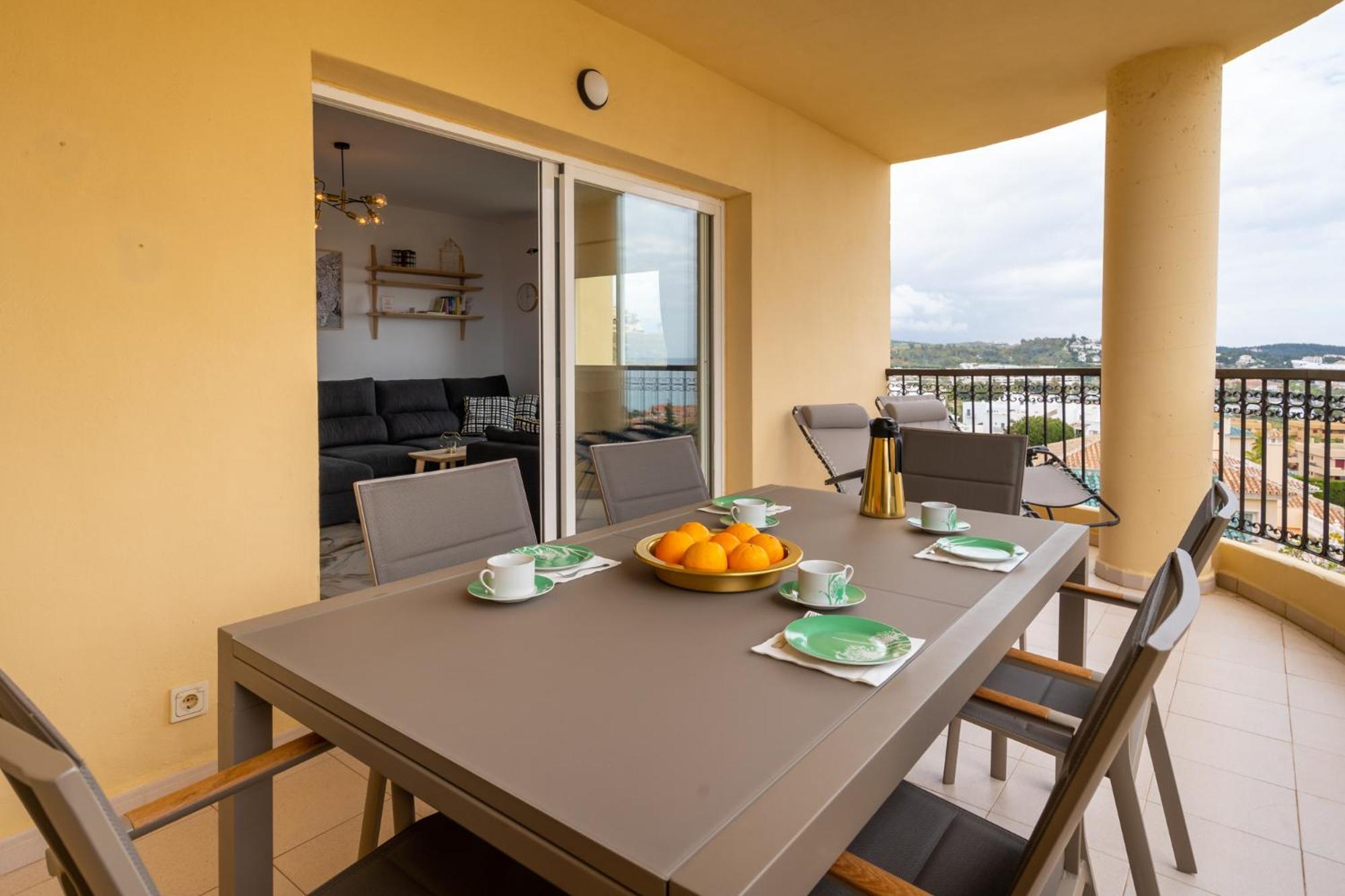 Lets In The Sun La Cala De Mijas Contemporary 3 Bed Apartamento *