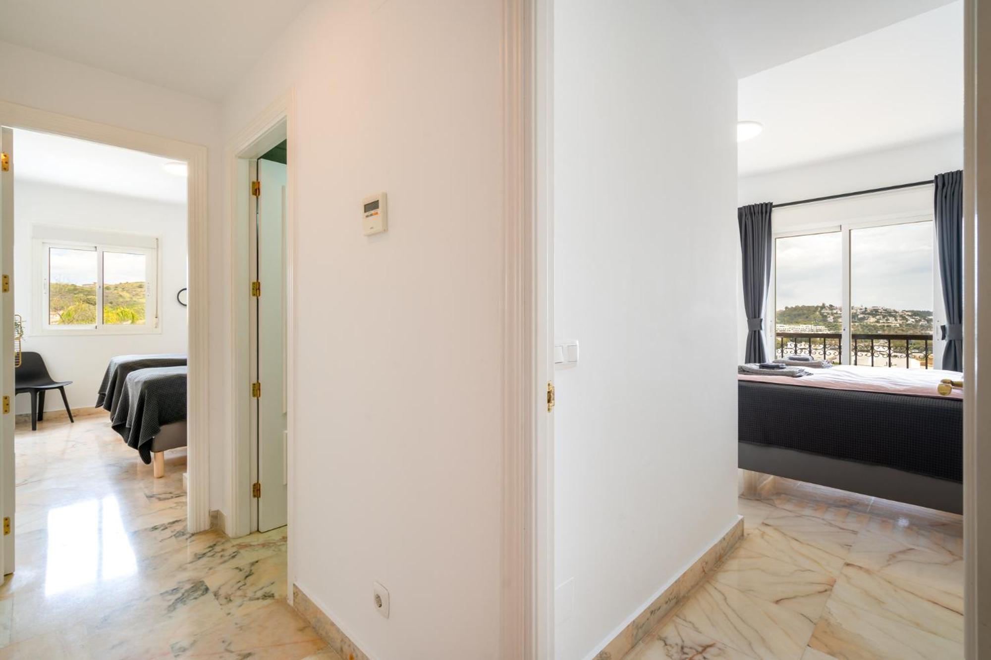 Lets In The Sun La Cala De Mijas Contemporary 3 Bed Apartamento Málaga