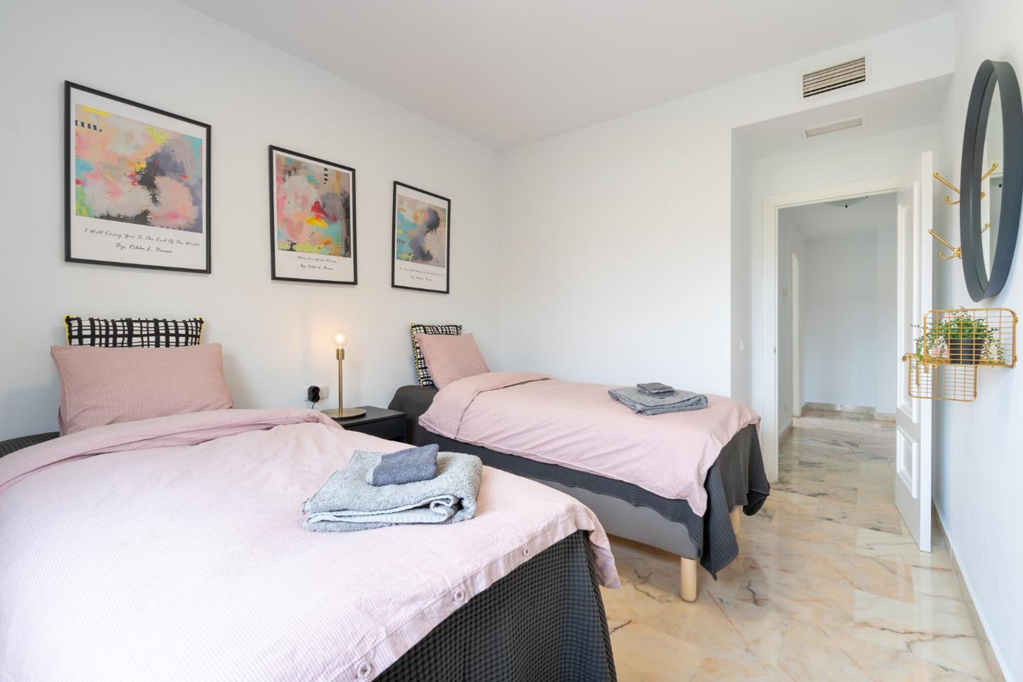Apartamento Lets In The Sun La Cala De Mijas Contemporary 3 Bed *