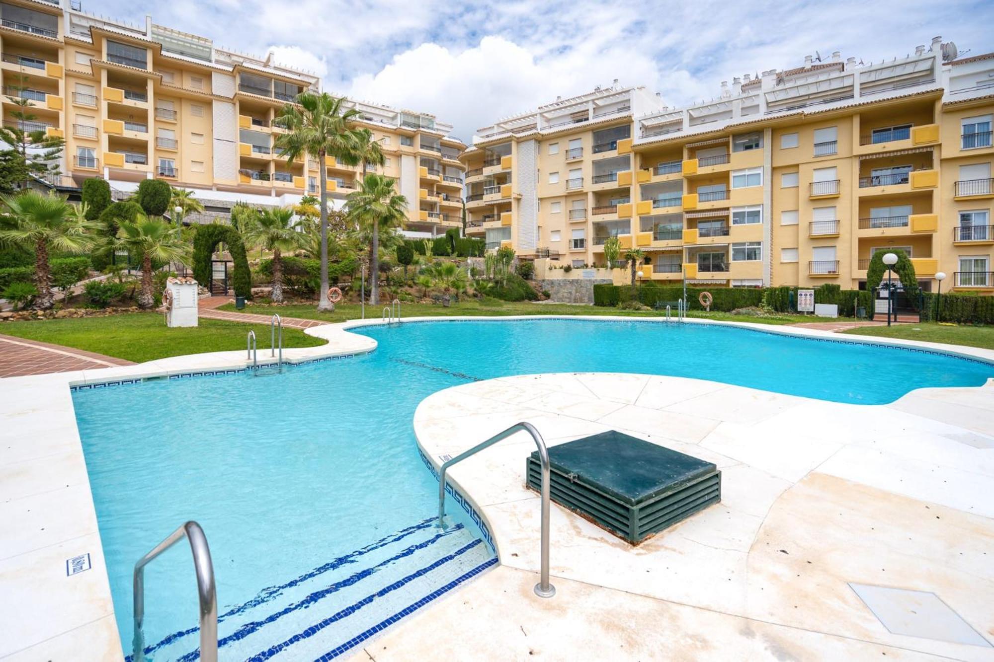 Lets In The Sun La Cala De Mijas Contemporary 3 Bed Apartamento