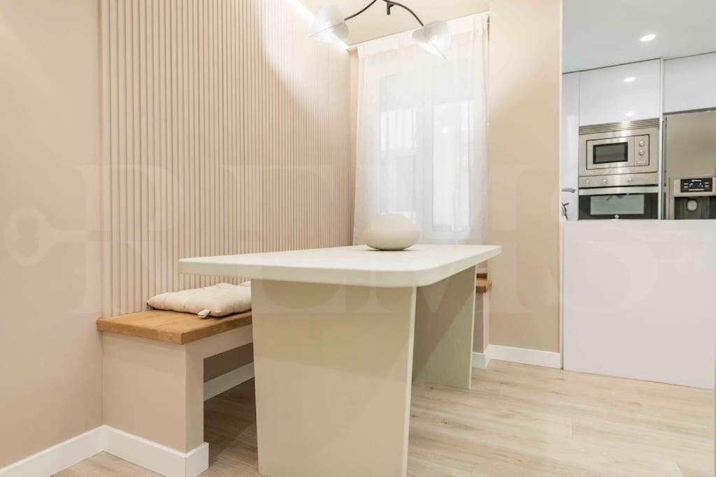 Elegant In Historic Center By Rems Apartamento
