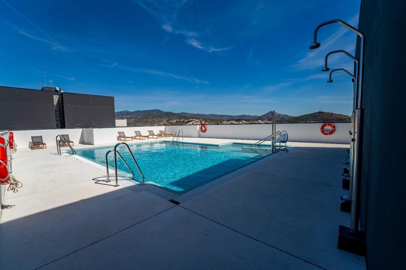 Skyline 3 Pool & Pk Free Ferienhaus