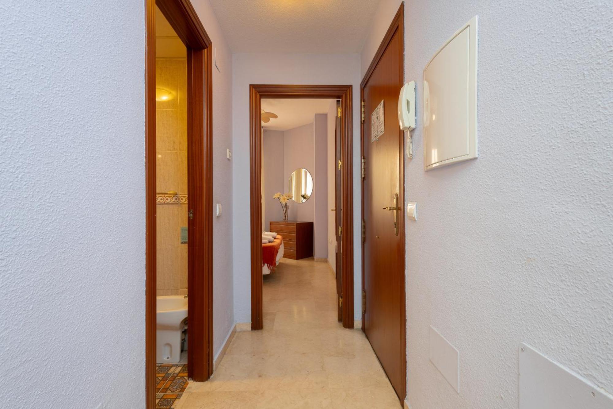 Apartment C22 1 Bdr With Parking *