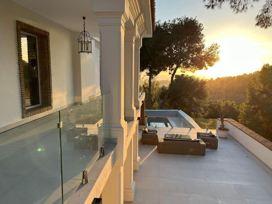 Privada Con Piscina En