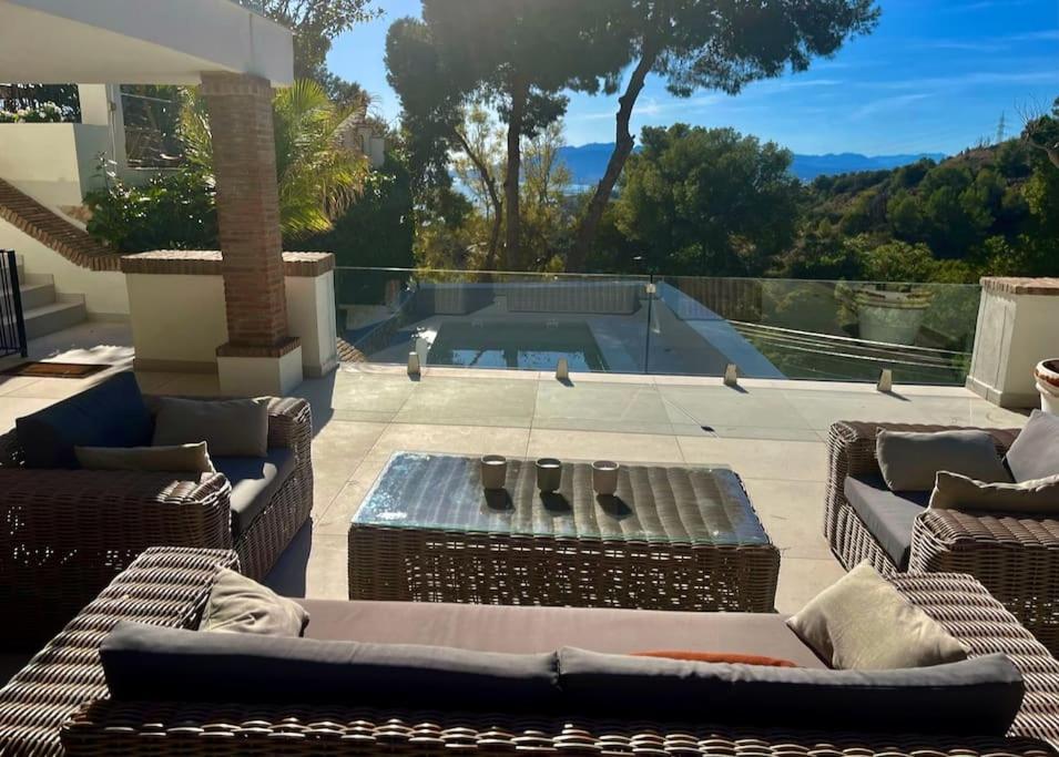 Privada Con Piscina En Villa Málaga