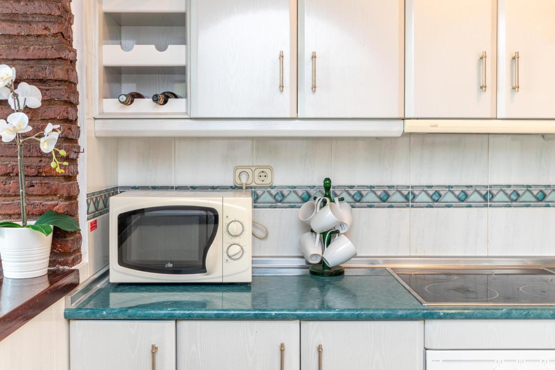 Spacious 3br In Miraflores Near Amenities Lägenhet Málaga