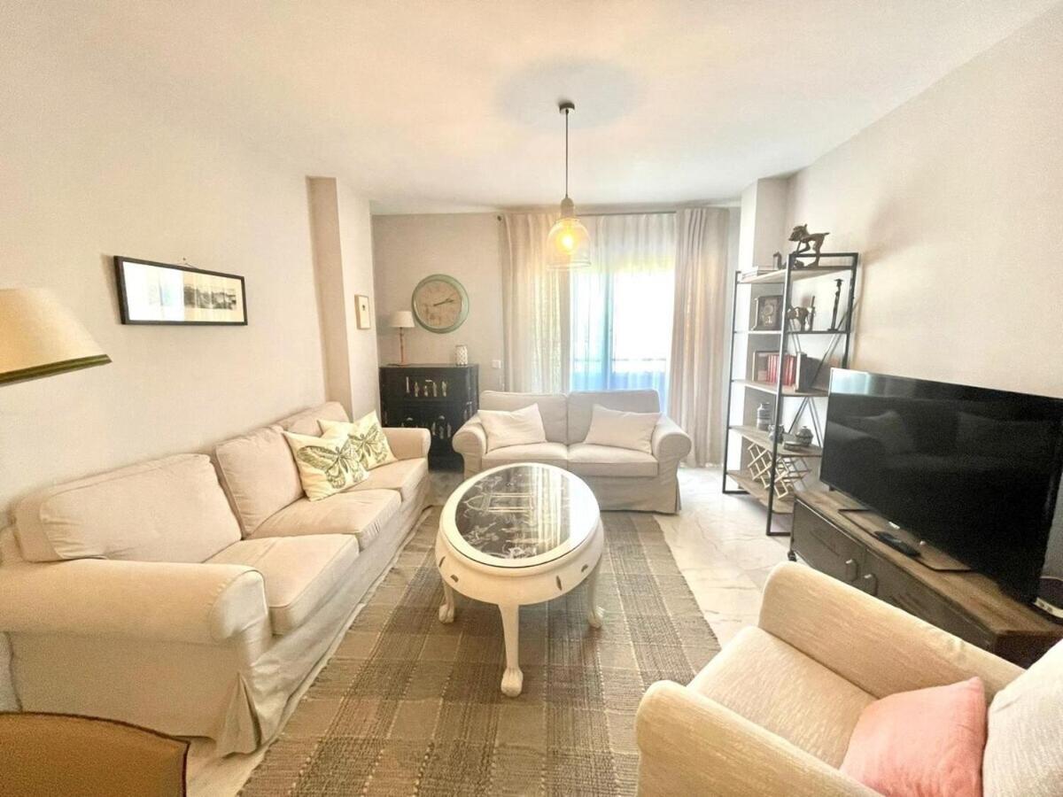 Apartment Calu Homes Duplex Cerca Playa De Huelin Málaga