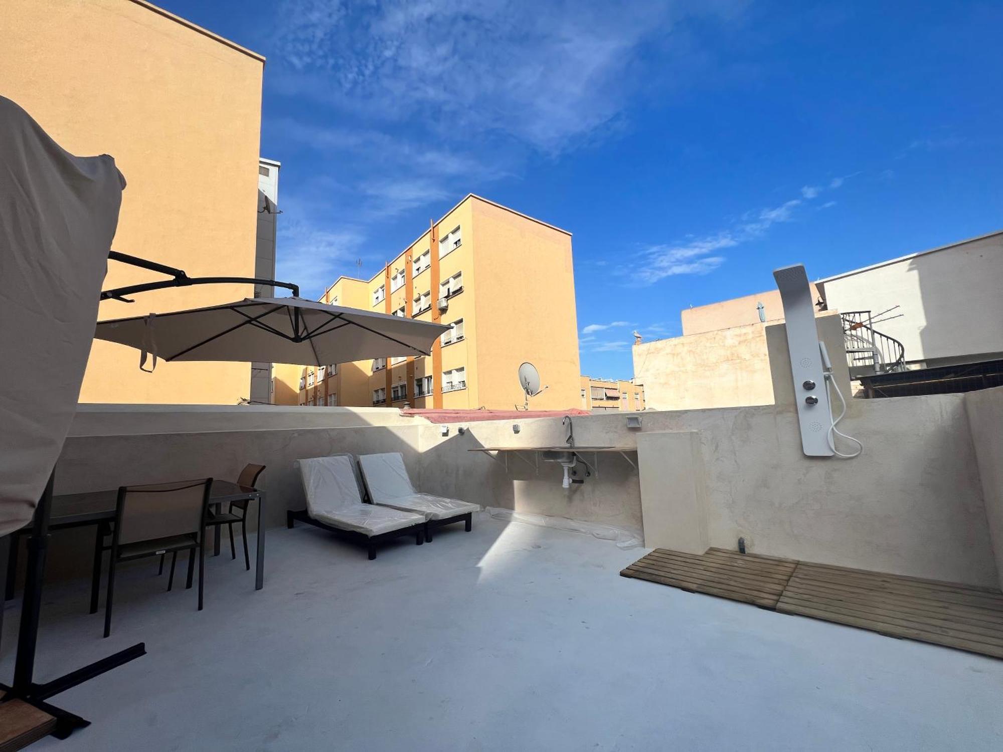 Modern Duplex Next To The Beach! Vakantiehuis *