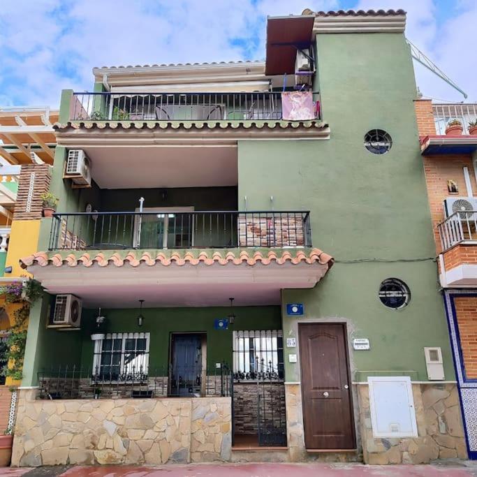 Magnificent Ground Floor With Views - B Leilighet