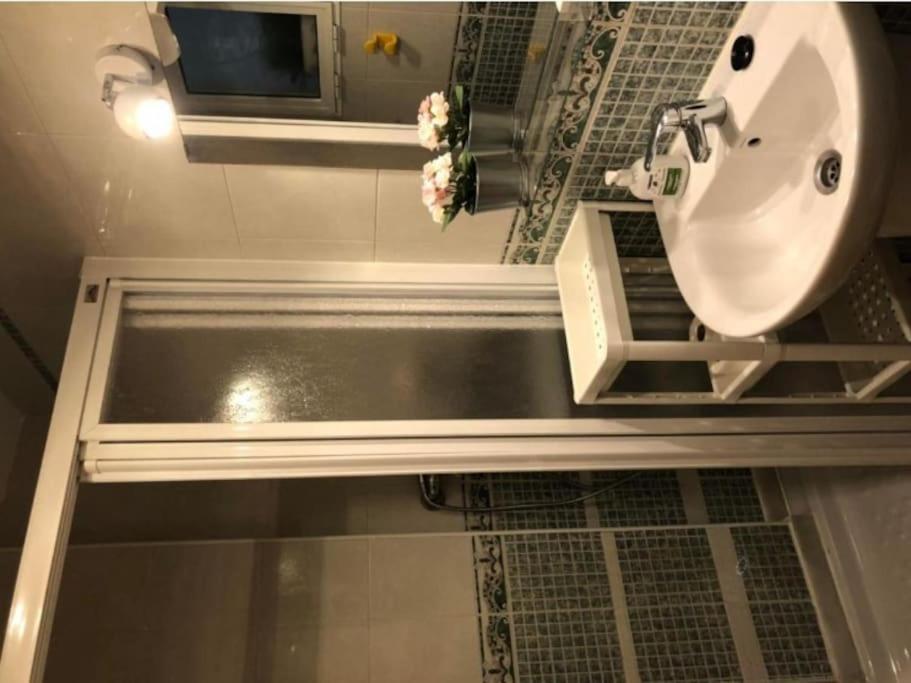 Flat On The - El Palo - - A Appartement