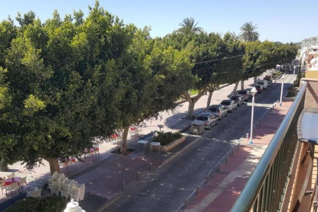 Flat On The - El Palo - - A Appartement