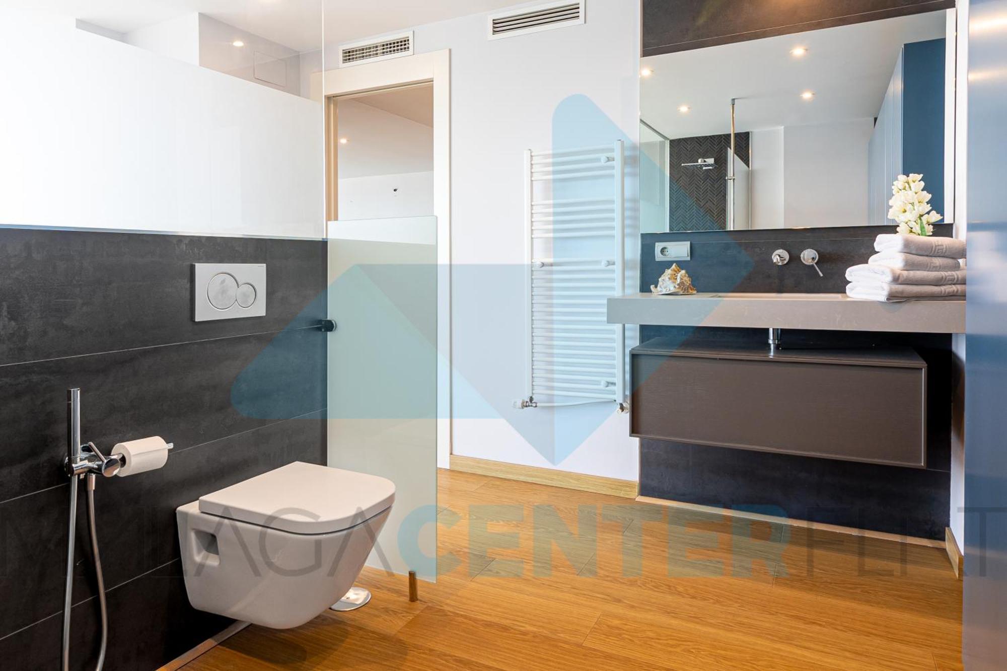 Center Flat Exclusive Apartment