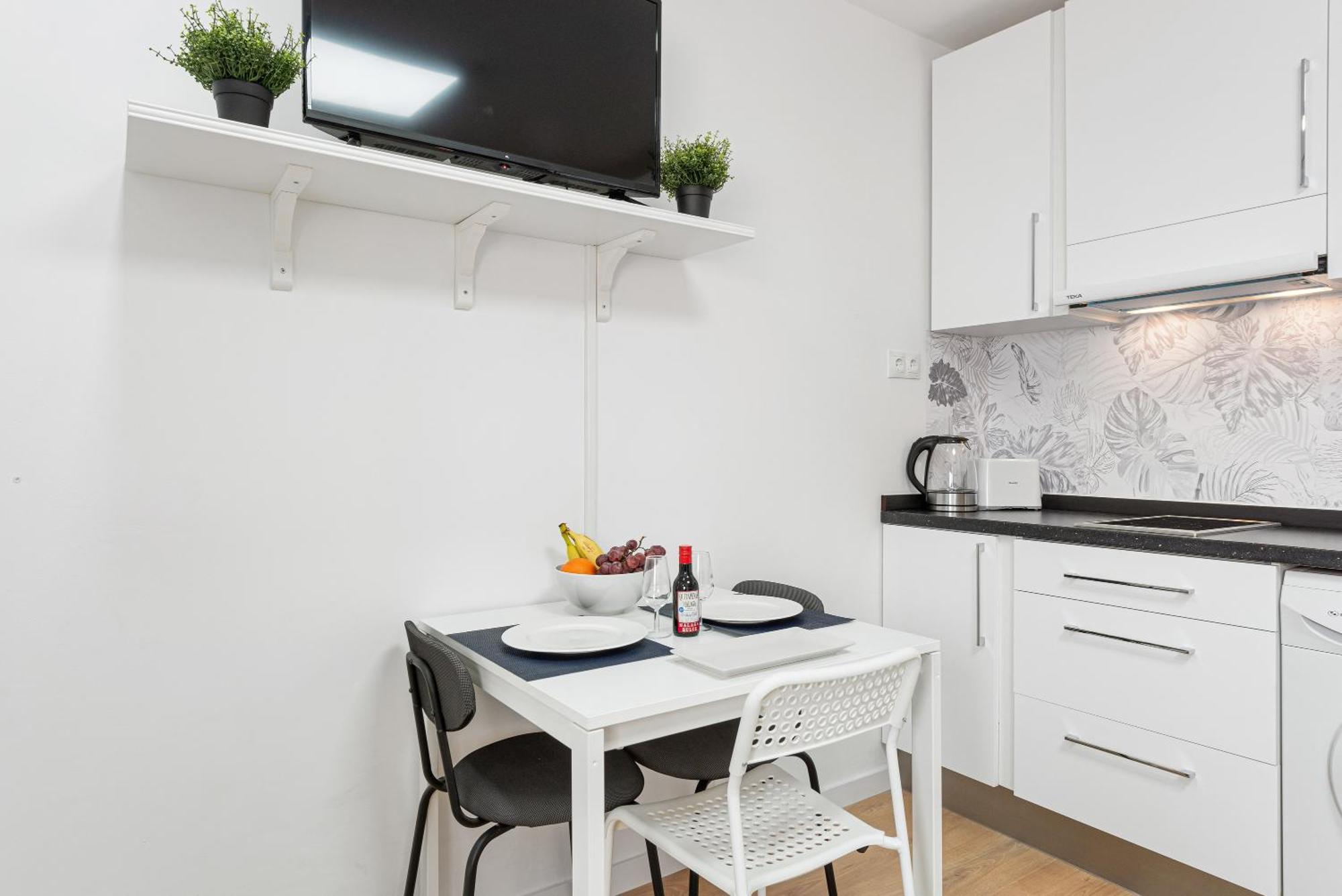 Estudio Larios 9b * Málaga