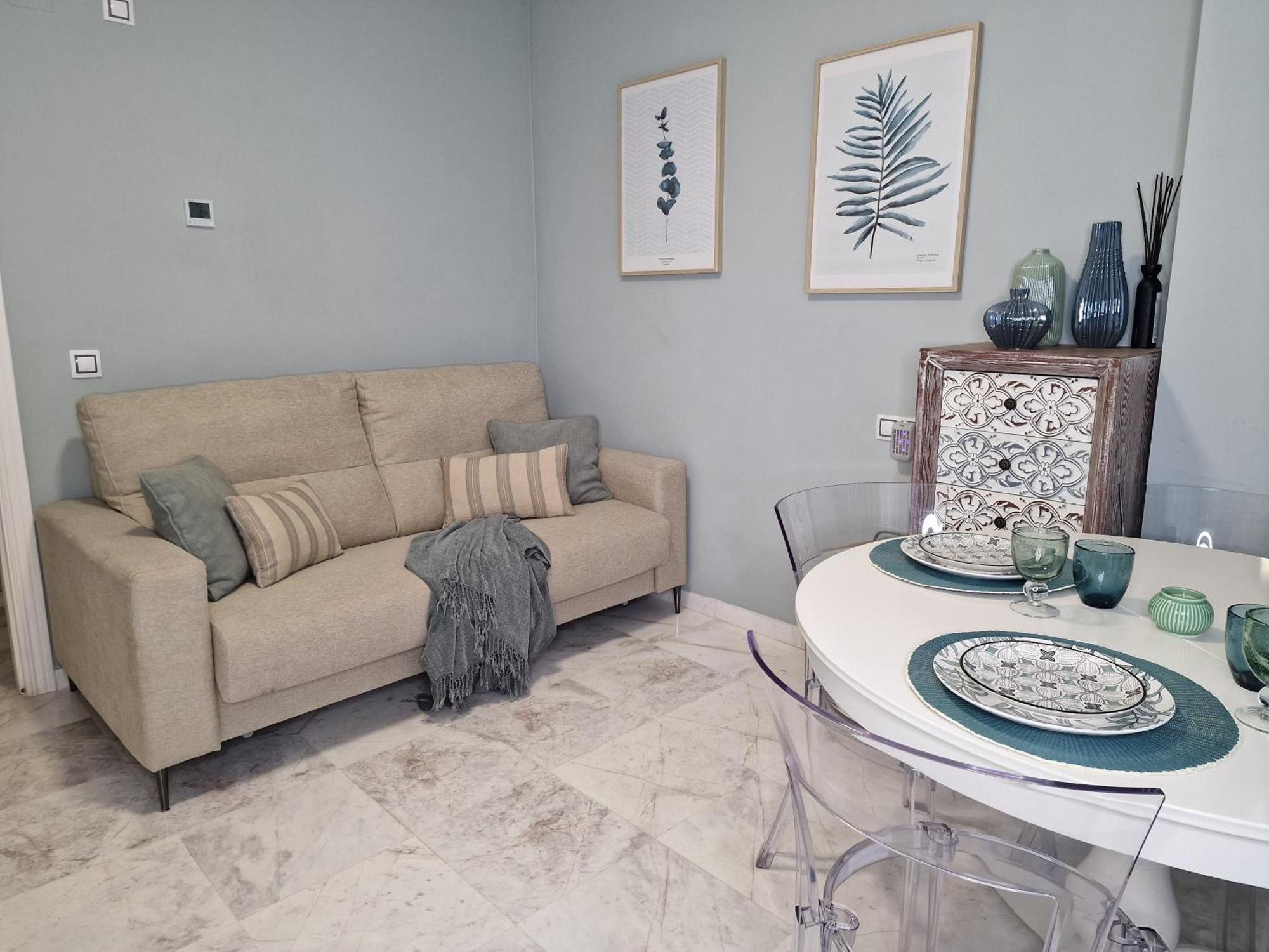 Apartment Sun & Palms - Cozy Flat In Quiet Neighbourhood With A Great Pool Area Malaga