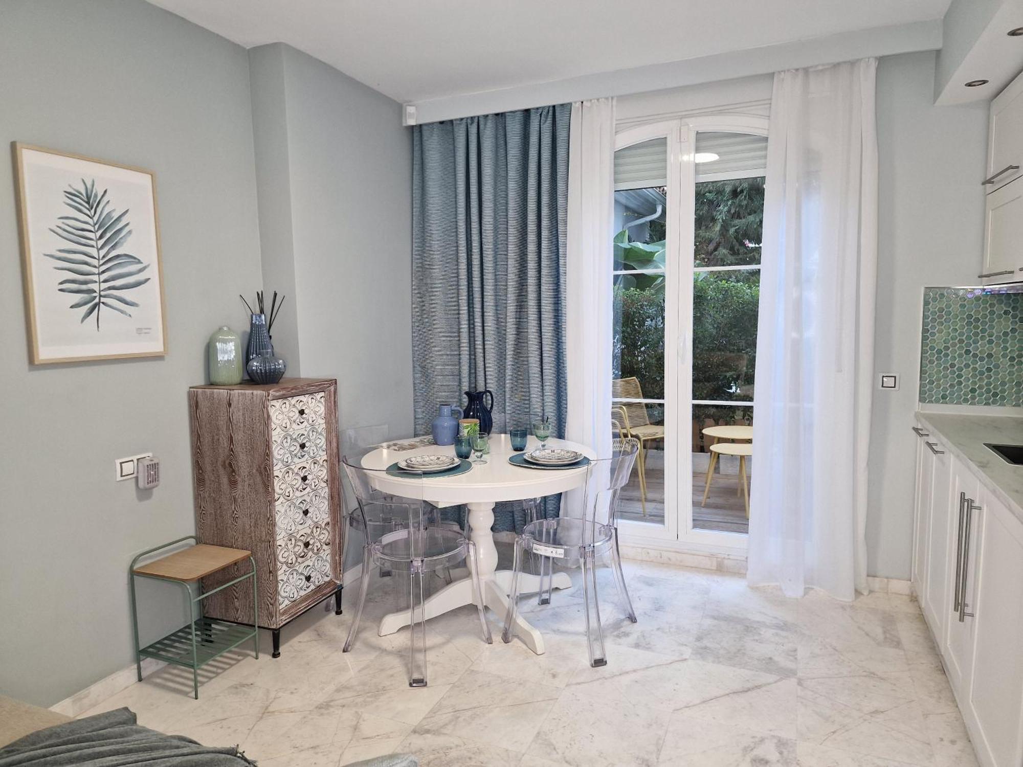 Sun & Palms - Cozy Flat In Quiet Neighbourhood With A Great Pool Area * Malaga