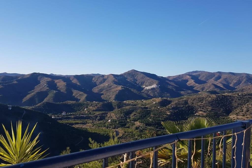 Villa Torre Mit Pool Und Bergpanorama *