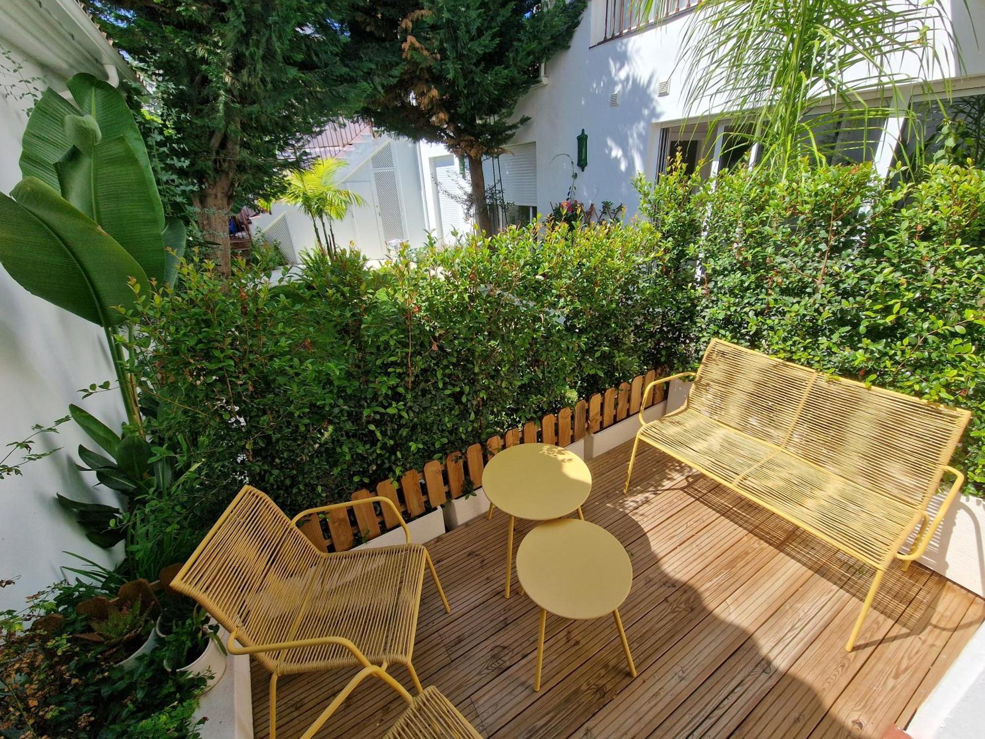 Apartment Sun & Palms - Cozy Flat In Quiet Neighbourhood With A Great Pool Area *