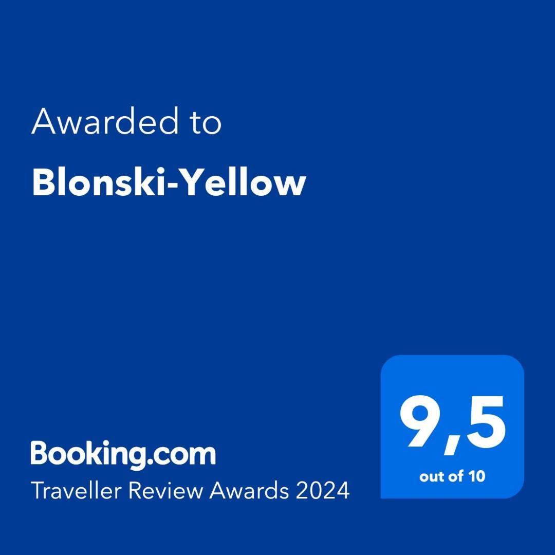 Blonski-yellow Lejlighed *