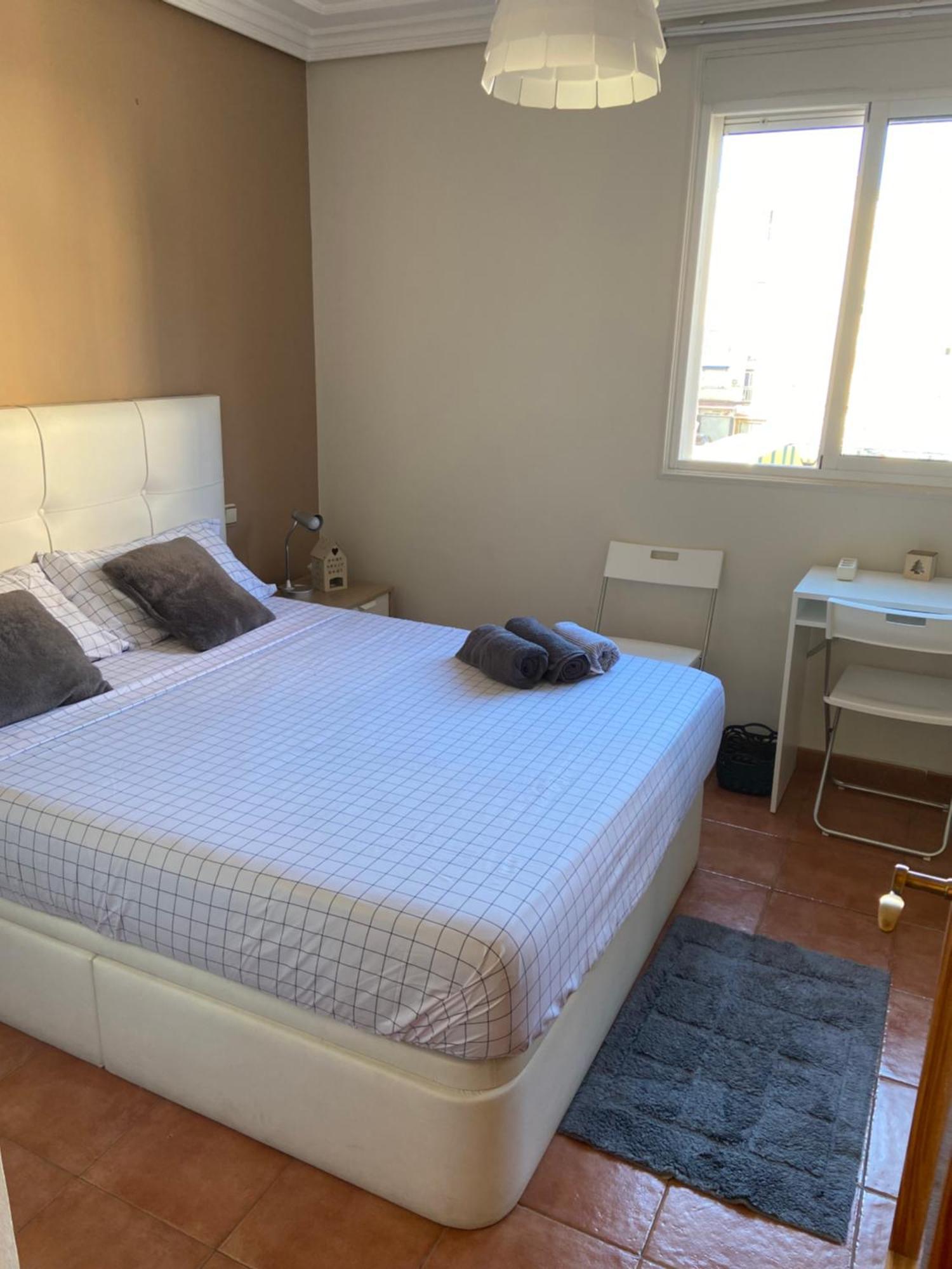 Con Cama Matrimonial En Rum i privatbostad Málaga