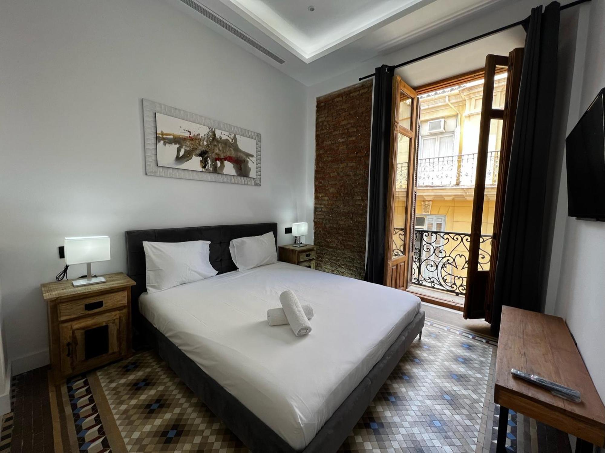 Grand Larios Apartment