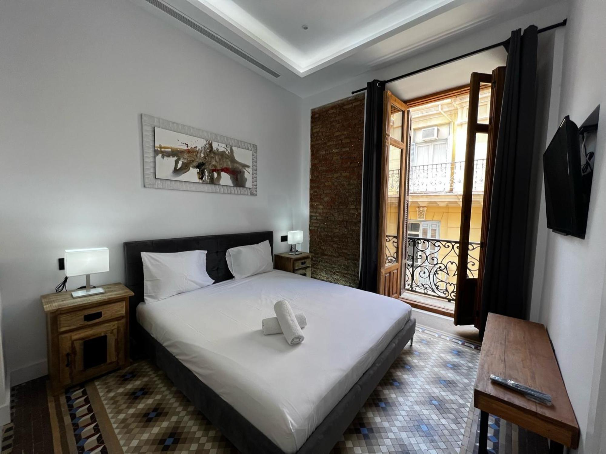 Grand Larios