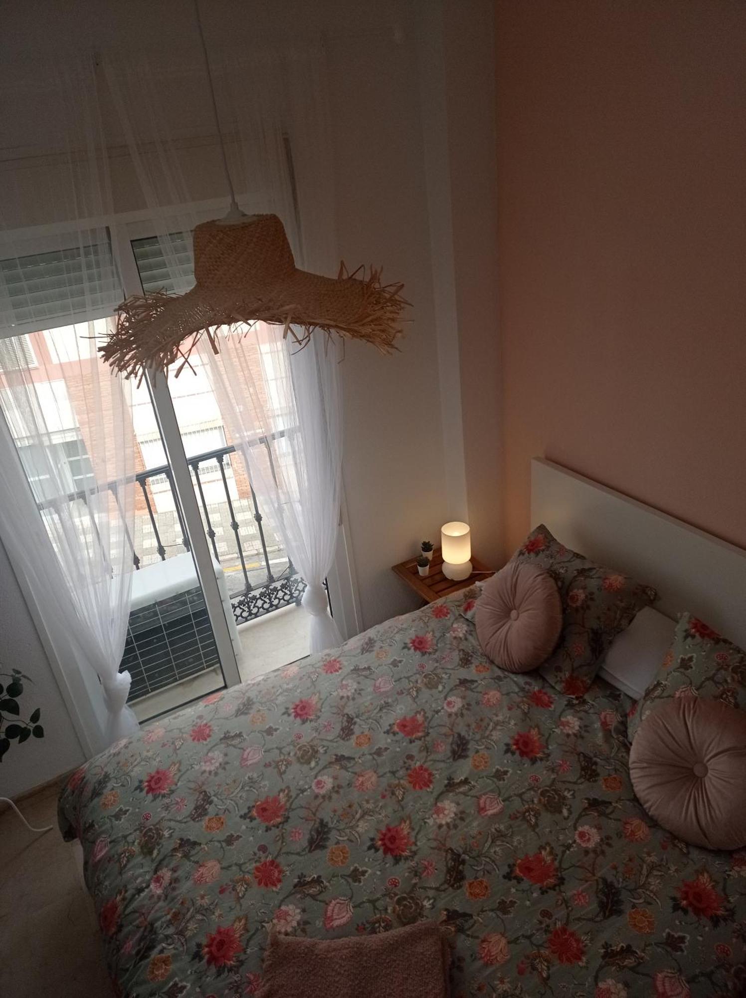 Penthouse With Solarium In The Center Of Malaga-atico Con Solarium En El Centro De Málaga