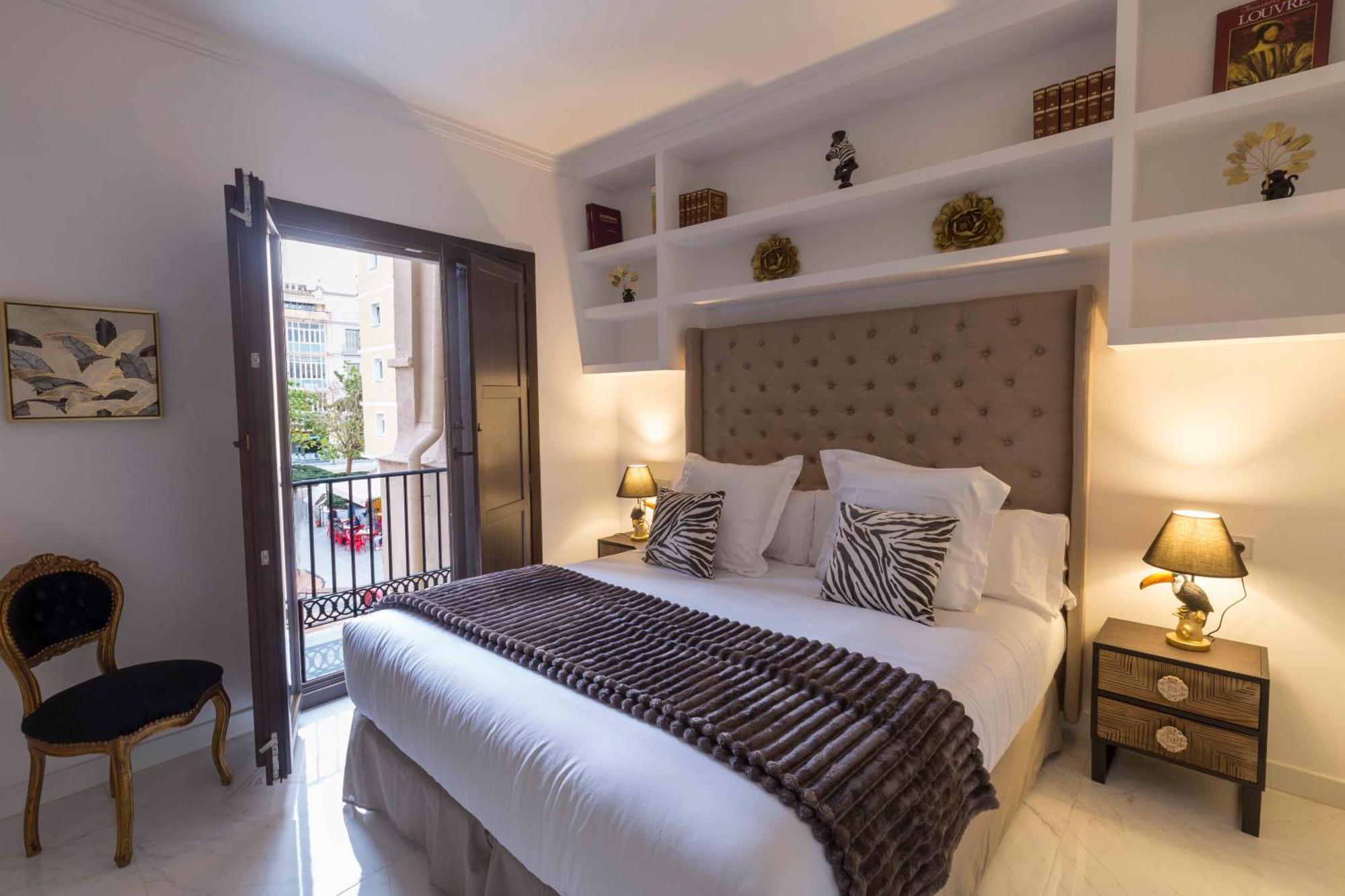 The Clock House Luxury Urban * Málaga