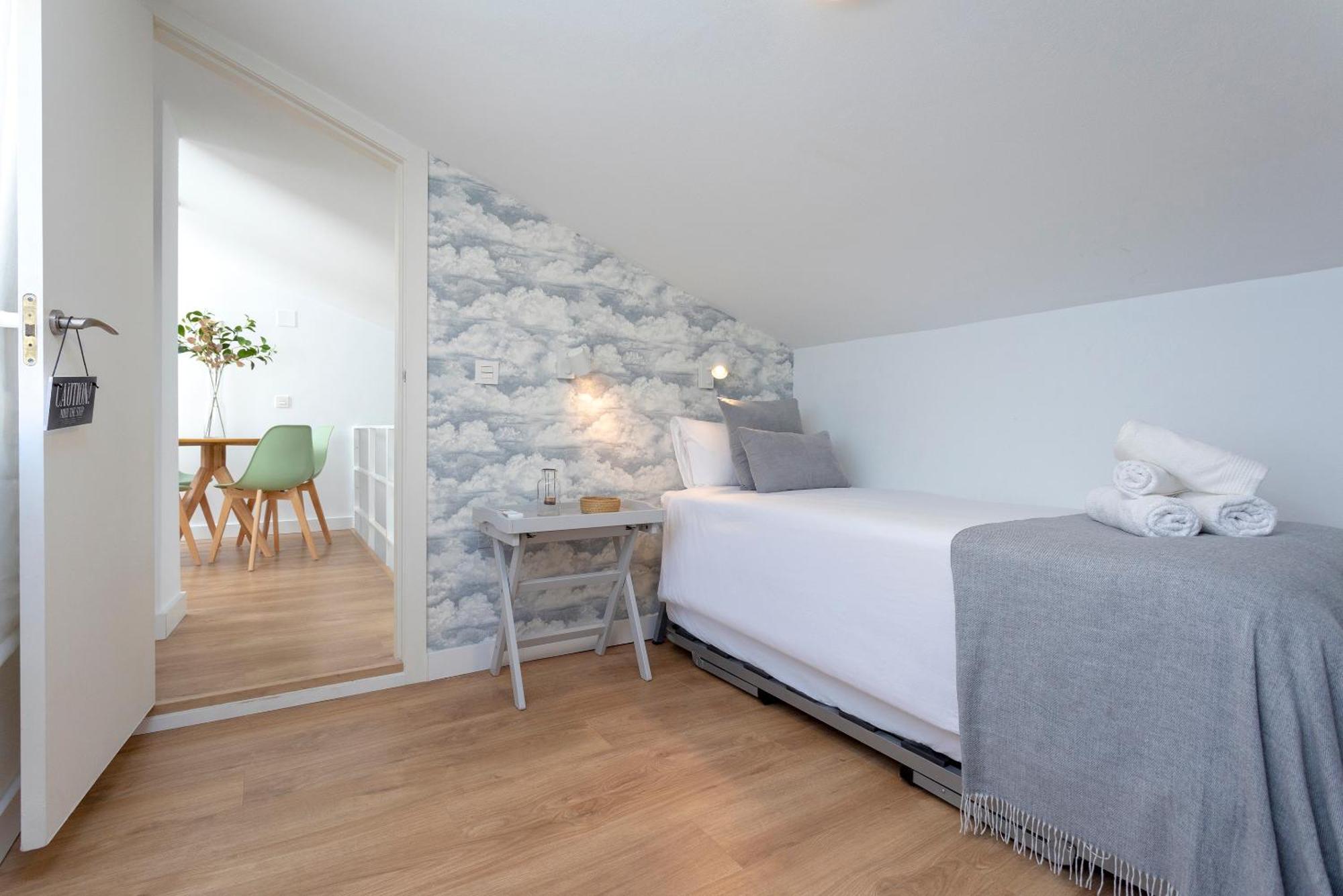 Atico Duplex Teatro Cervantes By Rent Me Appartement *